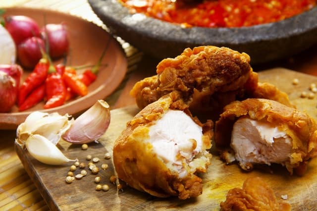 Fresh poultry for Philadelphia restaurants